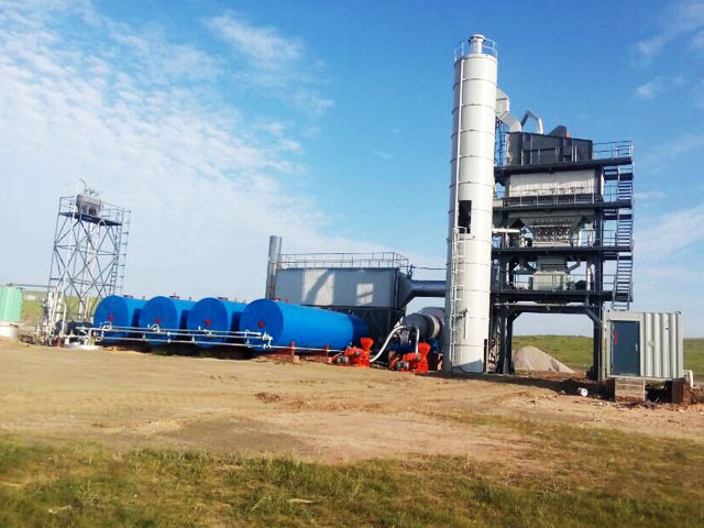LB2000瀝青攪(jiao)拌站